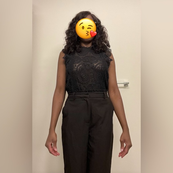 AQUA Bloomingdale’s Paisley Lace Top Work Date Night Blouse 🖤 - Picture 7 of 11